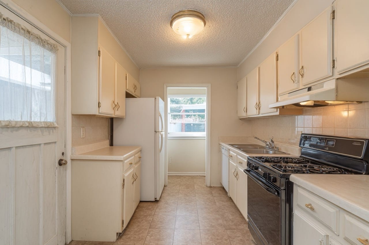 Professional marketing photo of rental property for sale in Tampa Florida